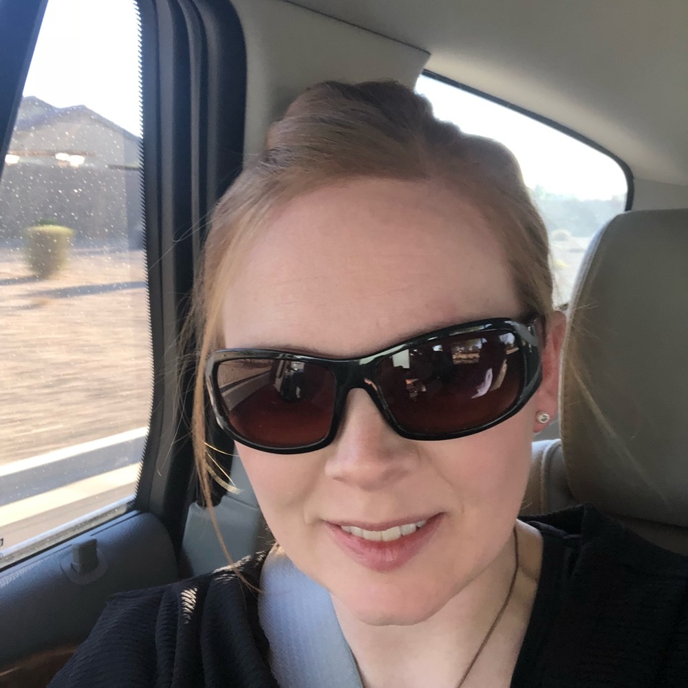 Meet your Posher, Kelli